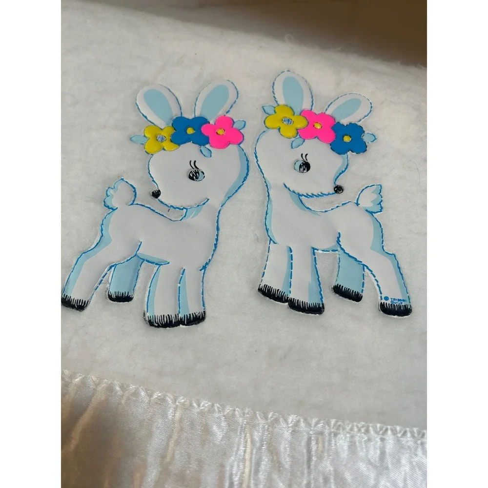 Vintage White Baby Blanket Satin Trim Deer Fawn Floral Applique Fleece Nursery